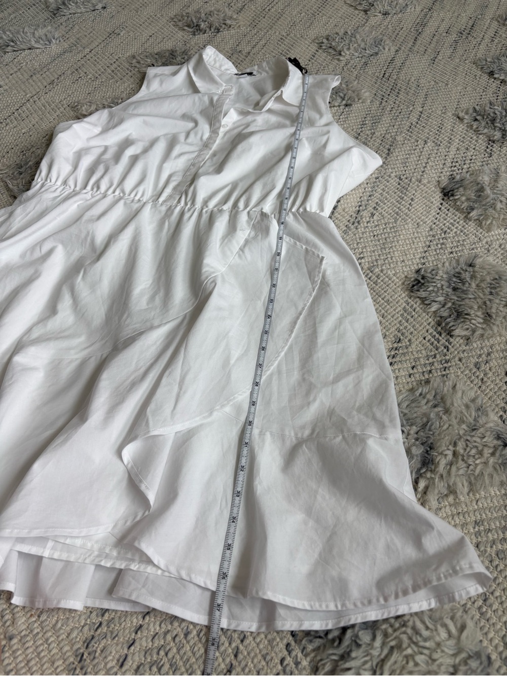 Dress - Picture 5 of 6